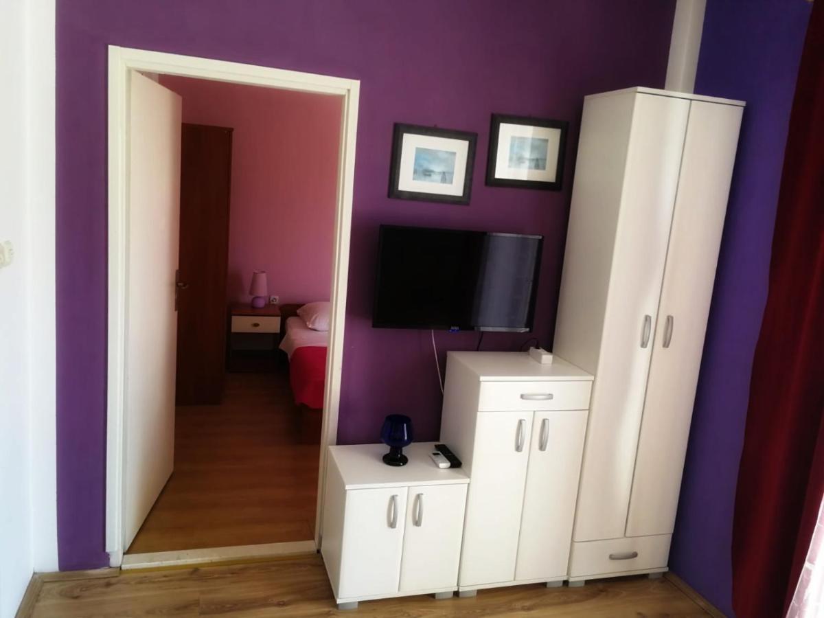 Apartmani Leon Biograd Na Moru Exterior foto