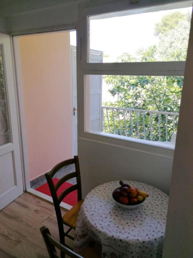 Apartmani Leon Biograd Na Moru Exterior foto