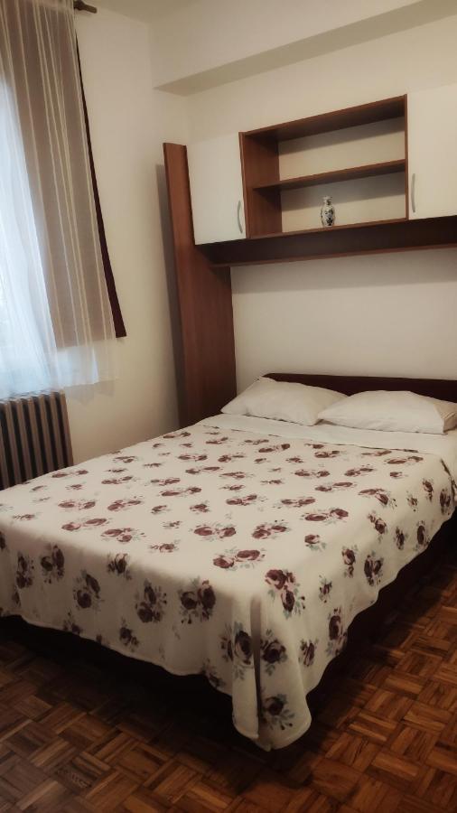 Apartmani Leon Biograd Na Moru Exterior foto